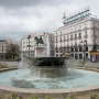 La Puerta del Sol totalmente vacía durante el sexto día de confinamiento por coronavirus. Joaquin Corchero / Europa Press