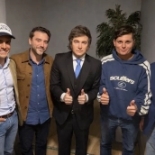Alfonso Serrano junto a Javier Milei y Vito Quiles