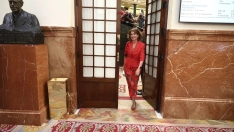 María Jesús Montero, abandonando el Hemiciclo (Eduardo Parra/Europa Press)