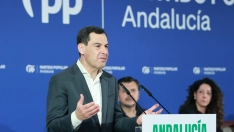 Juanma Moreno interviene en la reunión de la Junta Directiva Autonómica del PP en Sevilla.