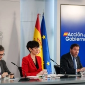 La ministra de Inclusión, Seguridad Social y Migraciones, Elma Saiz, el ministro de la Presidencia, Justicia y Relaciones con las Cortes, Félix Bolaños, y el ministro de Transportes y Movilidad Sostenible, Óscar Puente. Matias Chiofalo / Europa Press La ministra de Inclusión, Seguridad Social y Migraciones, Elma Saiz, el ministro de la Presidencia, Justicia y Relaciones con las Cortes, Félix Bolaños, y el ministro de Transportes y Movilidad Sostenible, Óscar Puente. Matias Chiofalo / Europa Press