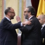 El diputado de Vox, José María Sánchez García (derecha) encarandose con el presidente del Congreso.