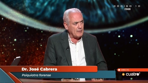 Un colaborador de Íker Jiménez traspasa todos los límites en 'Horizonte': sale en defensa total del polémico juez Peinado y hasta cuestiona la dictadura de Franco