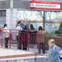 Varias personas hacen cola en una Oficina de Empleo. Eduardo Parra / Europa Press