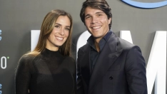 Pablo Castellano junto a María Pombo