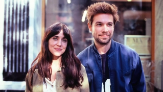 Macarena García y Carlos Cuevas protagonizan la nueva apuesta romántica de Netflix basada en la novela de Rayden Macarena García y Carlos Cuevas protagonizan la nueva apuesta romántica de Netflix basada en la novela de Rayden