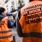 Activistas del Sindicato de Inquilinas de Madrid durante un intento de desahucio en la calle Carnero. Carlos Luján / Europa Press Activistas del Sindicato de Inquilinas de Madrid durante un intento de desahucio en la calle Carnero. Carlos Luján / Europa Press
