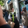 Agentes de la UDEF tras el registro de la oficina de Zapatero (Fernando Sánchez/Europa Press)