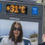 La AEMET activa avisos amarillos en diez provincias por calor, lluvias y fenómenos costeros este sábado