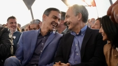 El presidente del Gobierno, Pedro Sánchez y el expresidente del Gobierno José Luis Rodríguez Zapatero. Photogenic/Claudia Alba / Europa Press