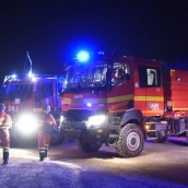 Varios efectivos de la UME colaboran en la extinción del incendio en Los Garres. DIMA / Europa Press