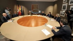 El presidenta del PPCyL, Alfonso Fernández Mañueco, y el presidente de VOX en Castilla y León, Carlos Pollán. Photogenic/Claudia Alba / Europa Press