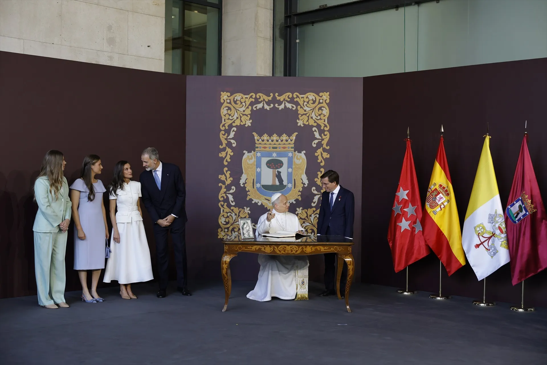 EuropaPress 7577957 rey felipe vi reina letizia princesa leonor infanta sofia alcalde madrid EuropaPress 7577957 rey felipe vi reina letizia princesa leonor infanta sofia alcalde madrid