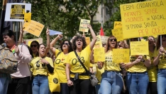 Profesores manifestándose durante una concentración de sindicatos educativos por la huelga de guarderías. David Zorrakino / Europa Press