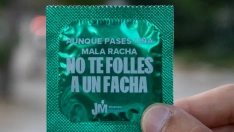 Preservativos repartidos por Más Madrid. Redes sociales
