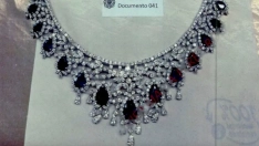 Las joyas encontradas en la caja fuerte del expresidente José Luis Rodríguez Zapatero. (RTVE)