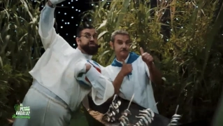 El sorprendente arranque de Manu Sánchez en 'El perro andaluz' de La 1 con fuerte declaración de intenciones: "Bienvenidos al programa con menos vergüenza del universo"