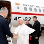 El Rey despide al papa a pie de Falcon (Foto: Casa Real)