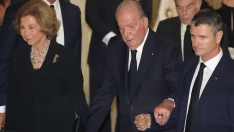 Los Reyes Eméritos, en un funeral