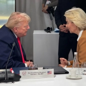 El presidente de Estados Unidos, Donald Trump, y la presidenta de la Comisión Europea, Ursula von der Leyen, durante la cumbre del G7 en Francia - Imagen del perfil de X de Ursula von der Leyen