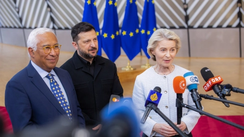 El presidente del Consejo Europeo, António Costa, junto al ucraniano Volodímir Zelenski y la presidenta de la Comisión Europea, Ursula von der Leyen. European Comission Press