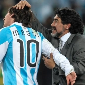 Messi junto a Diego Armando Maradona. (Fuente: RTVE)