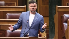 El portavoz de ERC en el Congreso, Gabriel Rufian, interviene durante una sesión plenaria, en el Congreso de los Diputados. Eduardo Parra / Europa Press