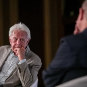 El expresidente del Gobierno de España, Felipe González, durante un encuentro institucional y político con el presidente de Castilla-La Mancha, Emiliano García-Page en Toledo. Juanma Jiménez / Europa Press