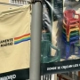Los carteles del Orgullo de Madrid de Almeida: cuando los objetos sustituyen al colectivo LGTBI+ invisibilizando su reivindicación en un diseño que prima lo 'estético'