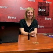 La ya exconcejala socialista, Yolanda Santos, en una rueda de prensa en el Ayuntamiento de Soria. EP La ya exconcejala socialista, Yolanda Santos, en una rueda de prensa en el Ayuntamiento de Soria. EP