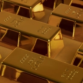 Lingotes de oro, metal precioso cotizado en los mercados / Freepik