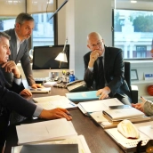 El presidente del Partido Popular, Alberto Núñez Feijóo junto Son Pablo Vázquez,expresidente Renfe, Berta Barrero,ex directora general de Operaciones de Renfe y Juan Bravo, vicesecretario de Hacienda