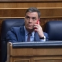 El presidente del Gobierno, Pedro Sánchez, habla por el teléfono. Alberto Ortega / Europa Press