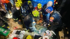 El rescate de Hernán Gil, atrapado bajo los escombros por el doble terremoto en Venezuela. / Fuente: @BomberosdeChile en X