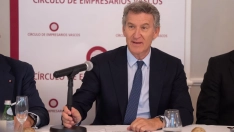 El líder del Partido Popular, Alberto Núñez Feijóo, en el Círculo de Empresarios Vascos. Fuente: PP/Diego Puerta