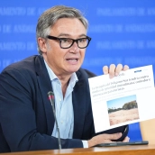 El portavoz del Grupo Parlamentario VOX, Manuel Gavira y futuro vicepresidente de la Junta esta mañana en el Parlamento de Andalucía. Joaquín Corchero / Europa Press