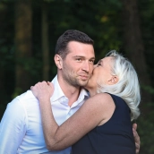 El eurodiputado de RN, Jordan Bardella (i), junto a Marine Le Pen. Fuente: @MLP_officiel en X