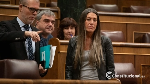 EuropaPress 7163243 diputada junts miriam nogueras sesion plenaria congreso 11 diciembre 2025